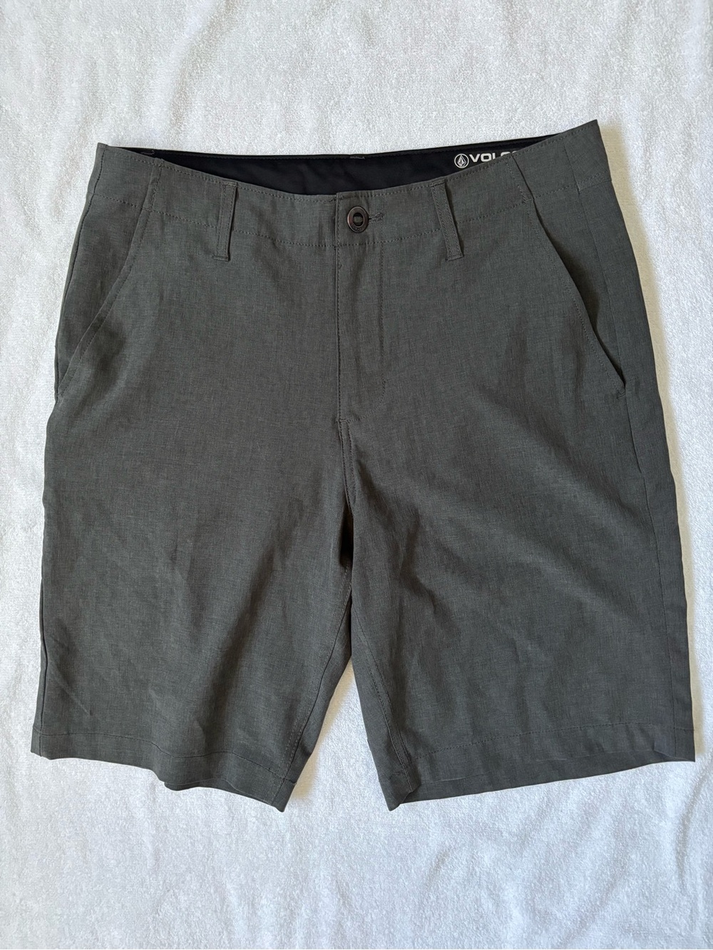 Volcom Surf & Turf 4-Way Stretch Hybrid Shorts Dark Gray Size 31 Casual Bottoms